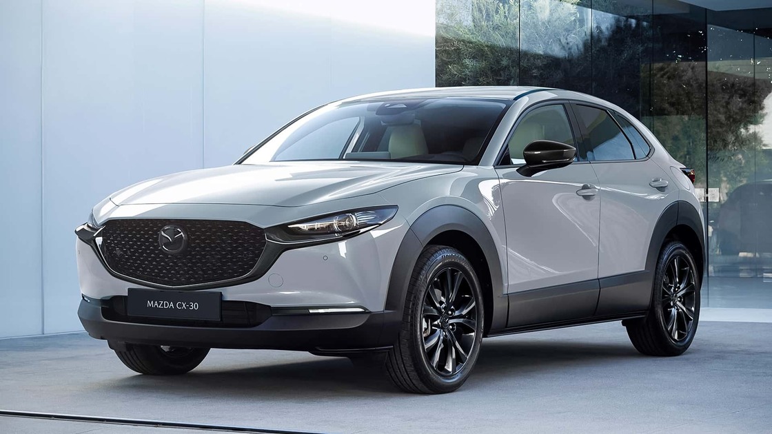 Сравнение Mazda CX-30 и Kia XCeed