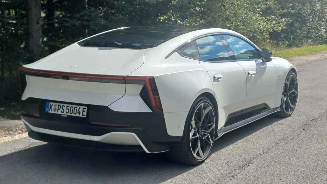 Polestar 5 Performance